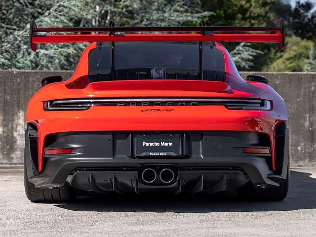 2025 Porsche 911 photo 2