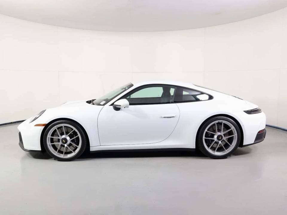2025 Porsche 911 photo 5