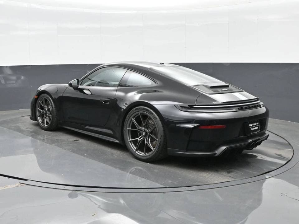2026 Porsche 911 photo 2