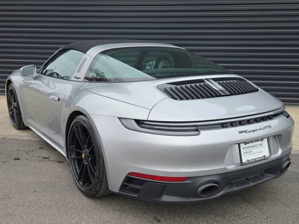 2024 Porsche 911 photo 1