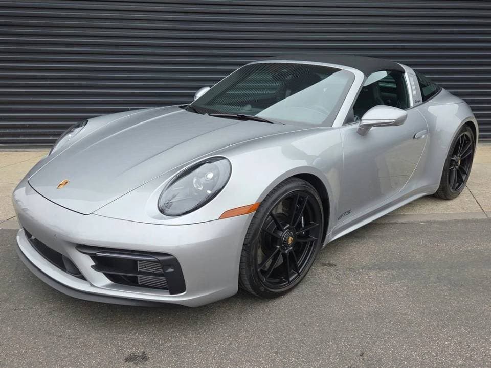 2024 Porsche 911 photo 3