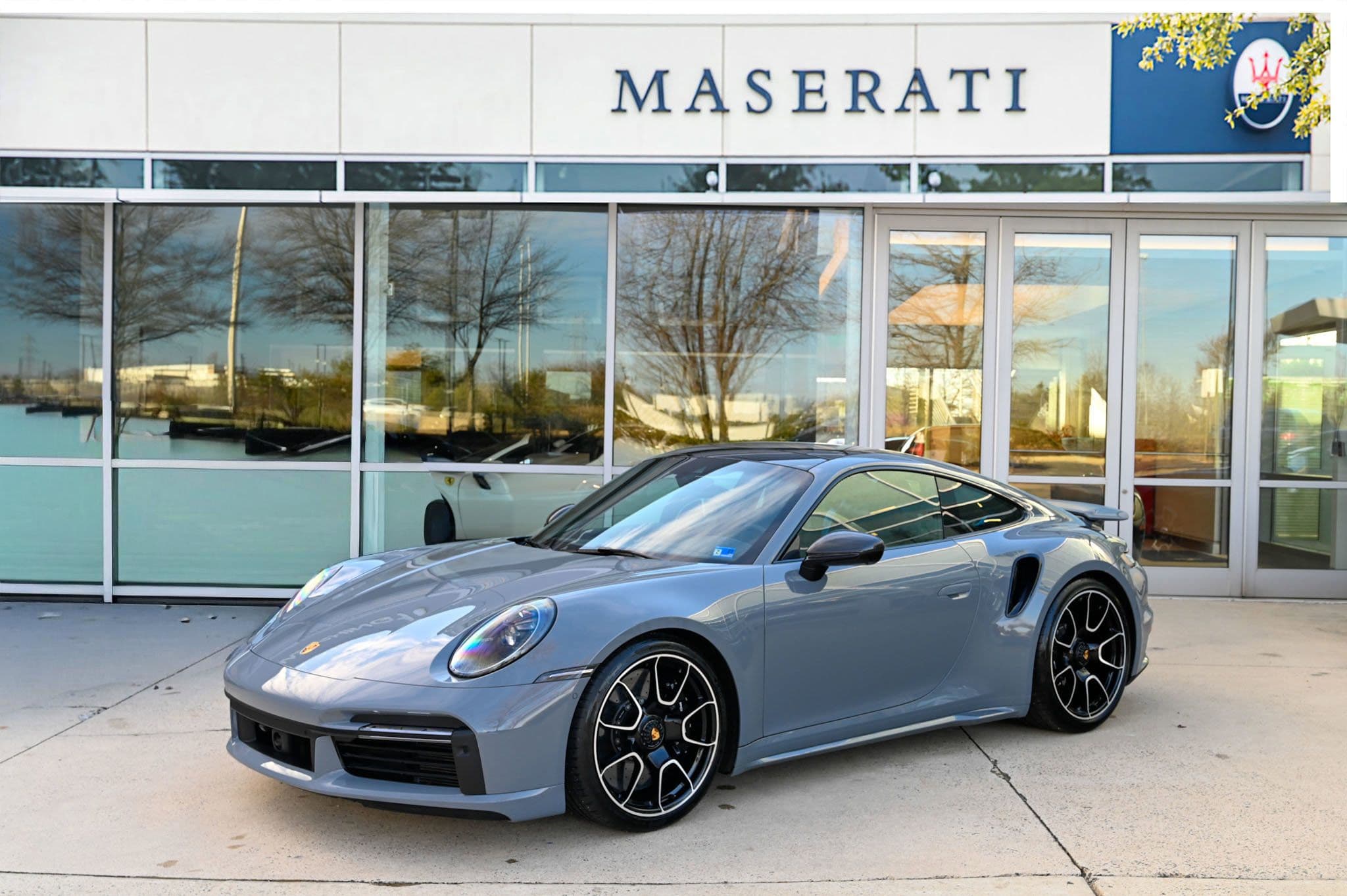 2023 Porsche 911 photo 2