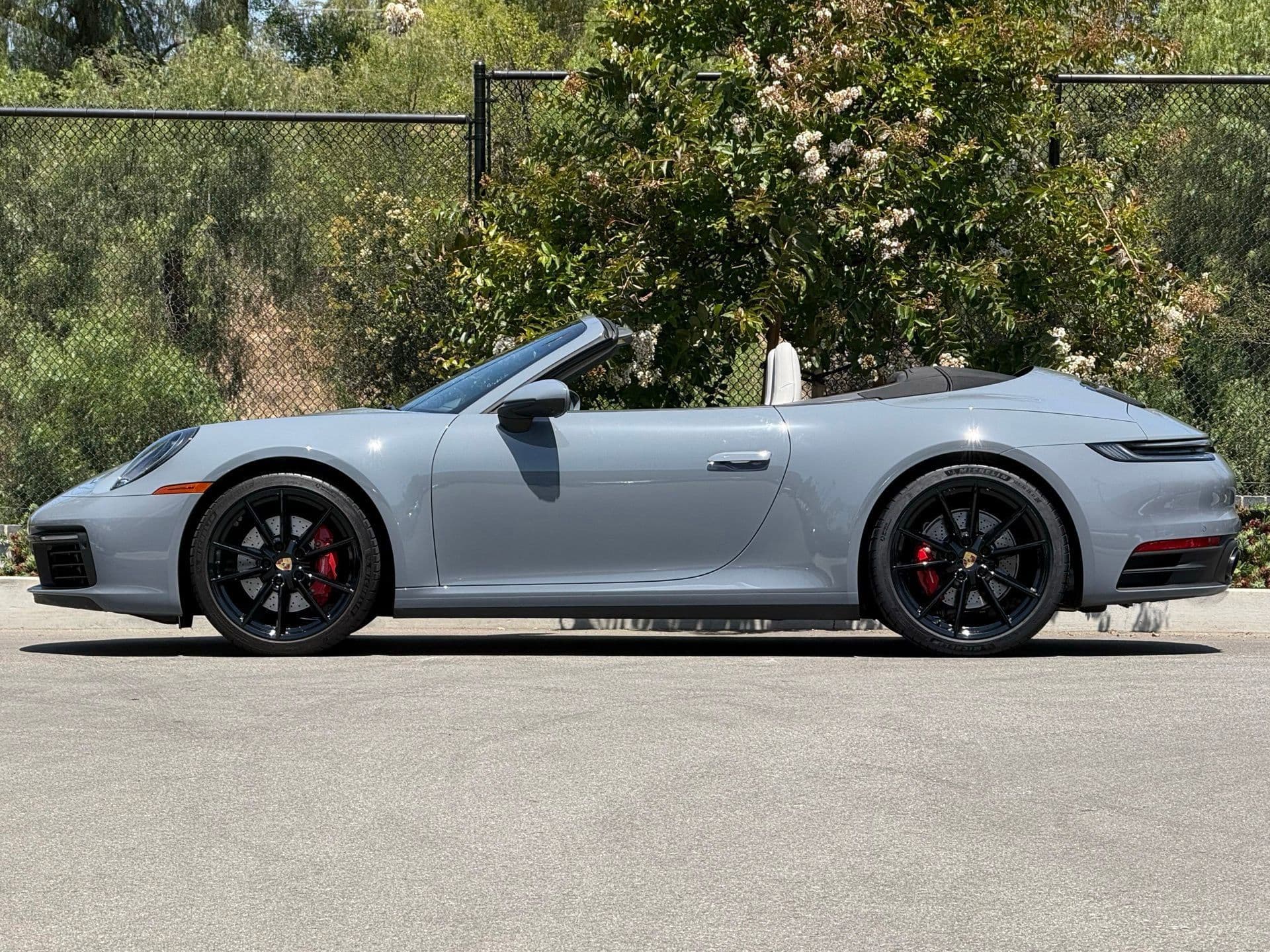 2024 Porsche 911 photo 3