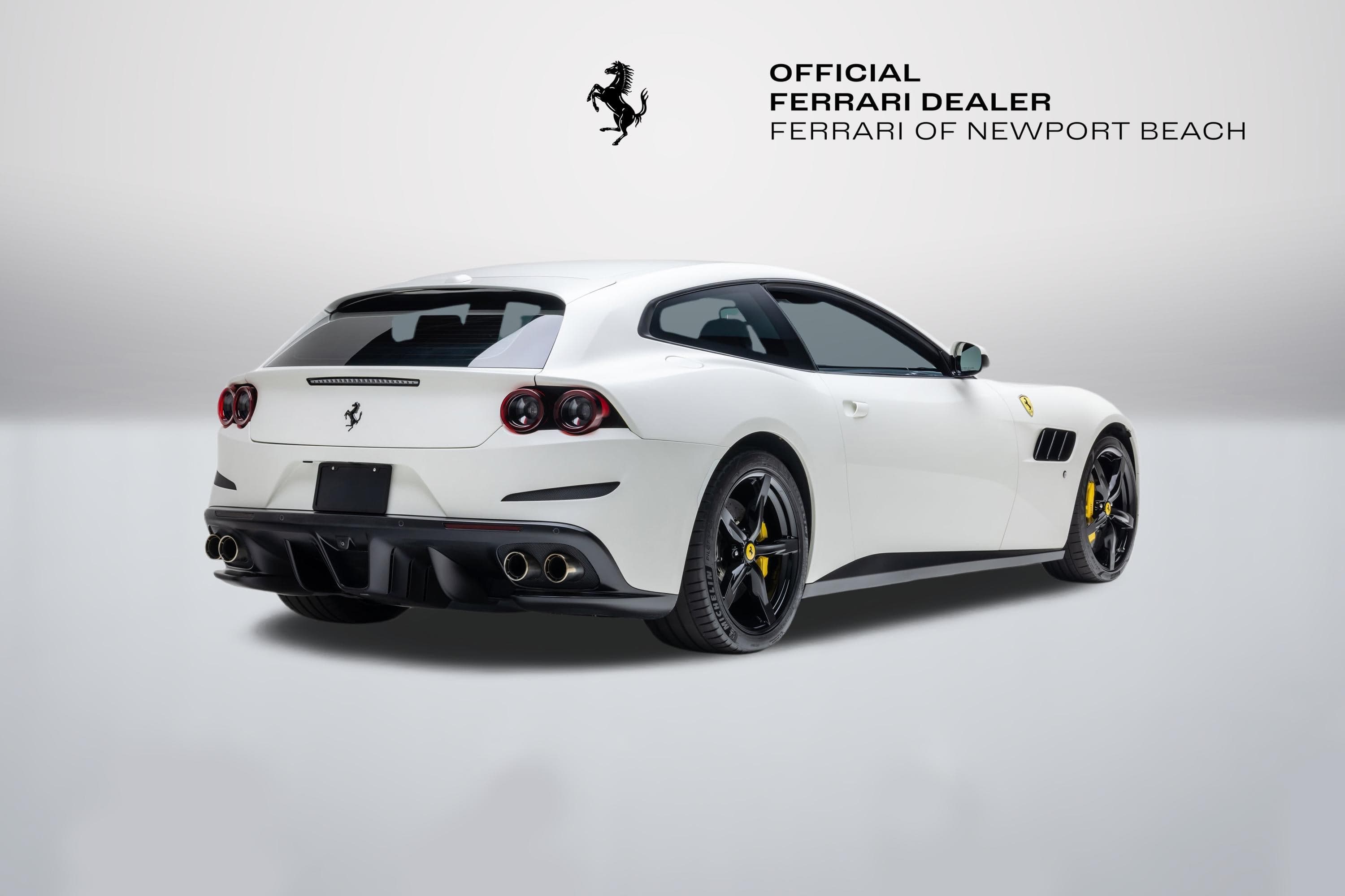 2017 Ferrari GTC4Lusso photo 3