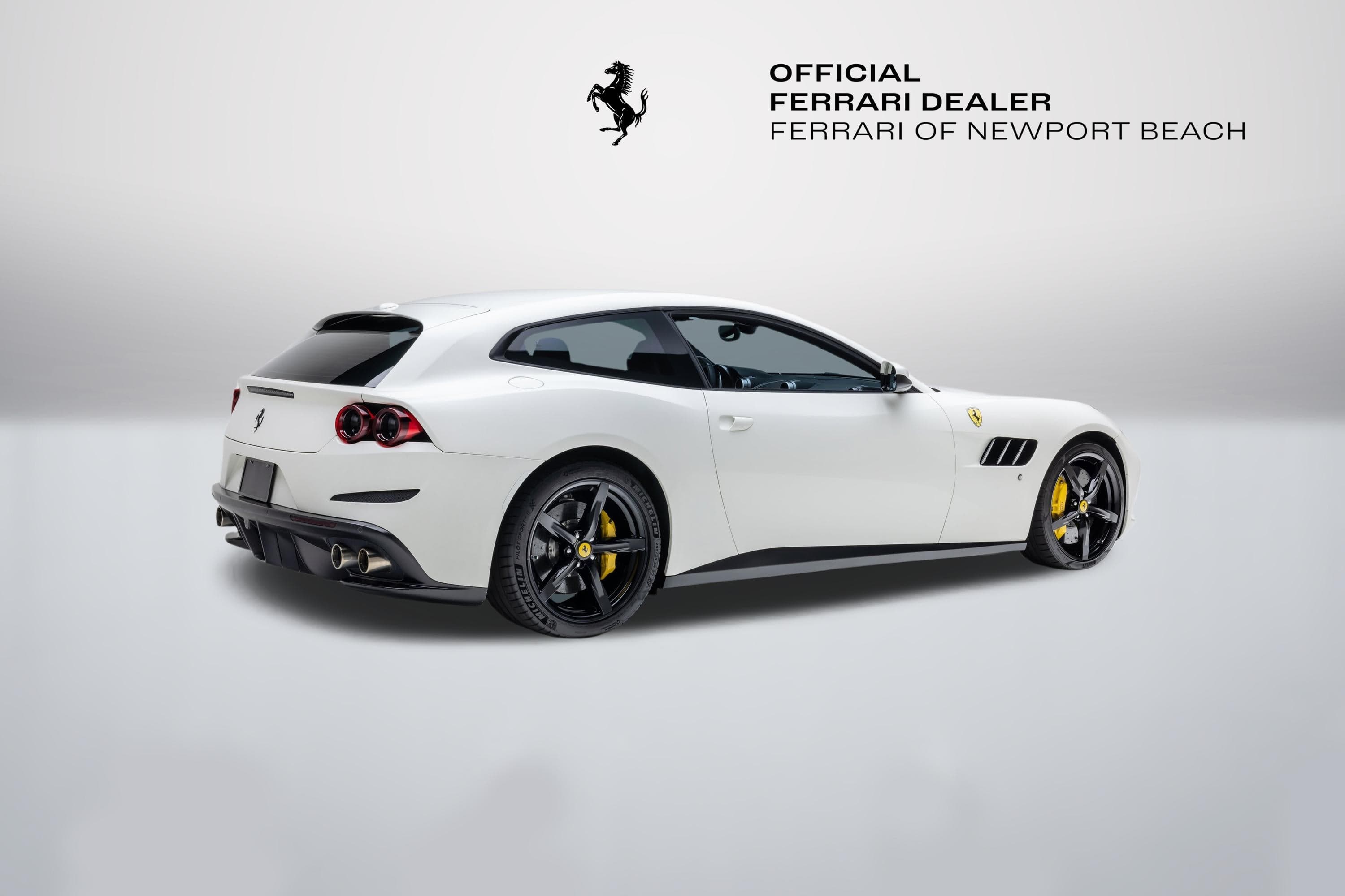 2017 Ferrari GTC4Lusso photo 4