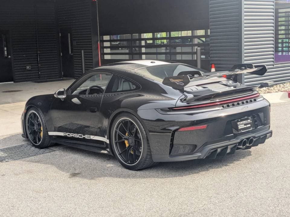 2026 Porsche 911 photo 2
