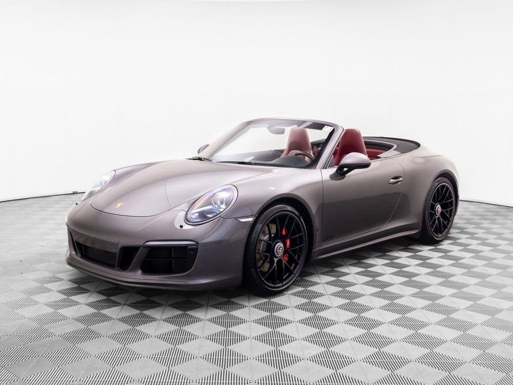 2018 Porsche 911 photo 2