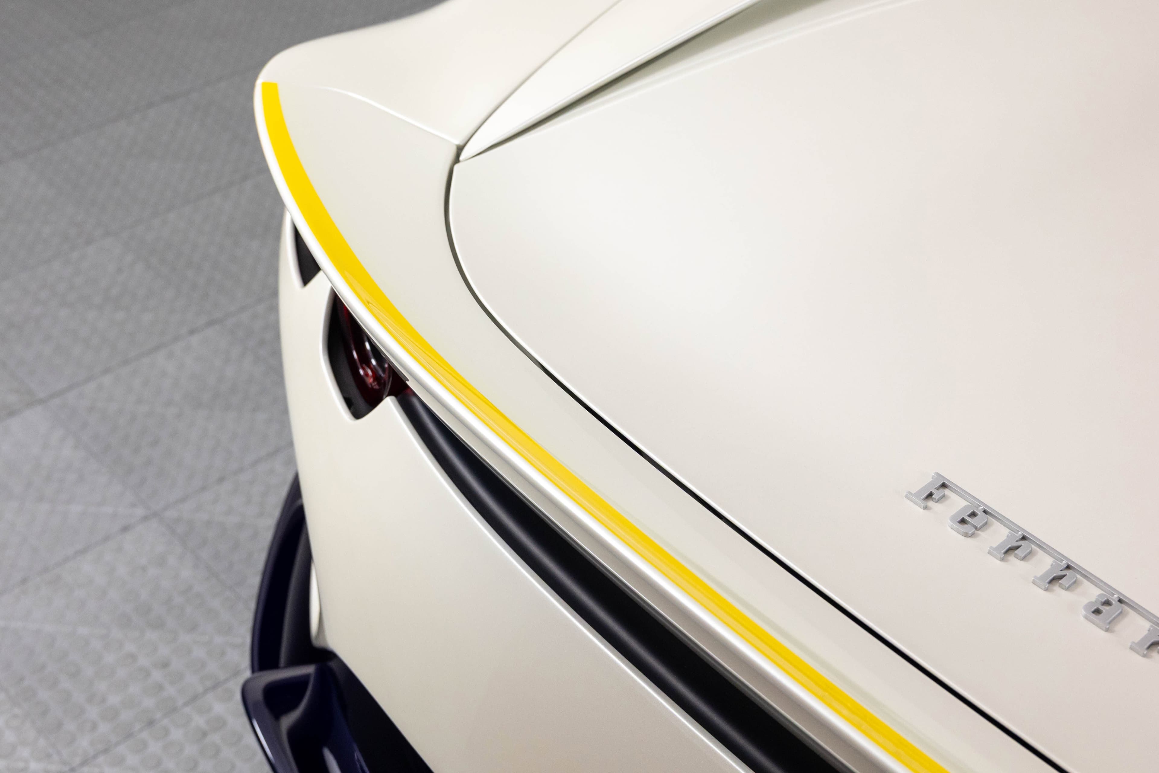 2024 Ferrari 812 photo 5