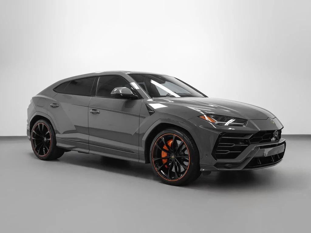 2022 Lamborghini Urus photo 1