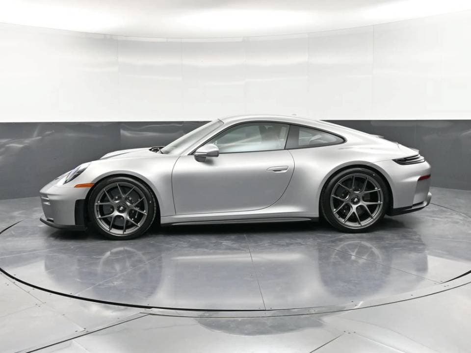 2026 Porsche 911 photo 2