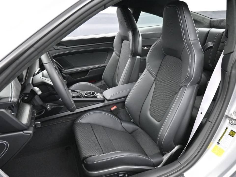 2026 Porsche 911 photo 3