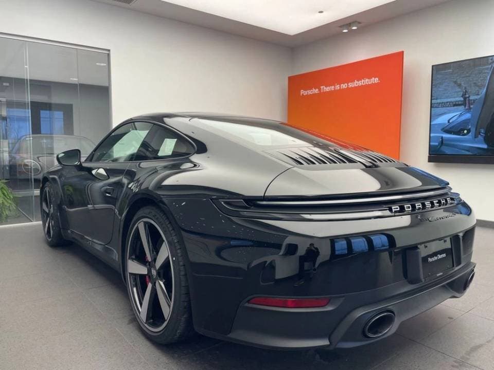 2026 Porsche 911 photo 2