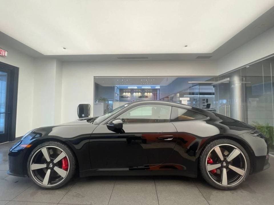2026 Porsche 911 photo 3