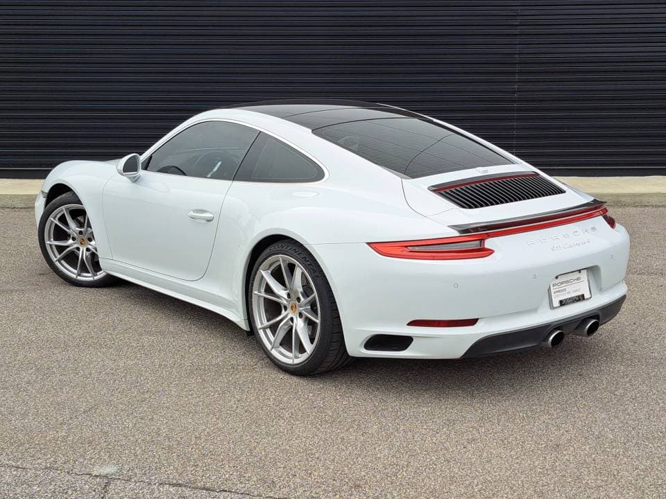 2017 Porsche 911 photo 1