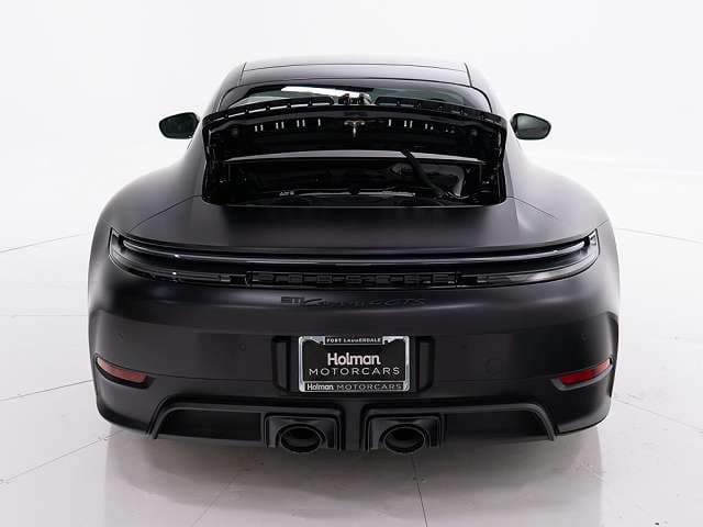 2025 Porsche 911 photo 2