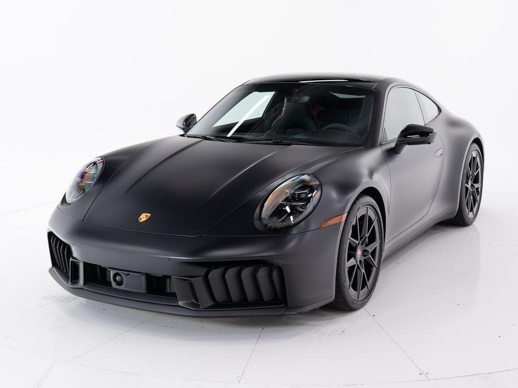 2025 Porsche 911 photo 3