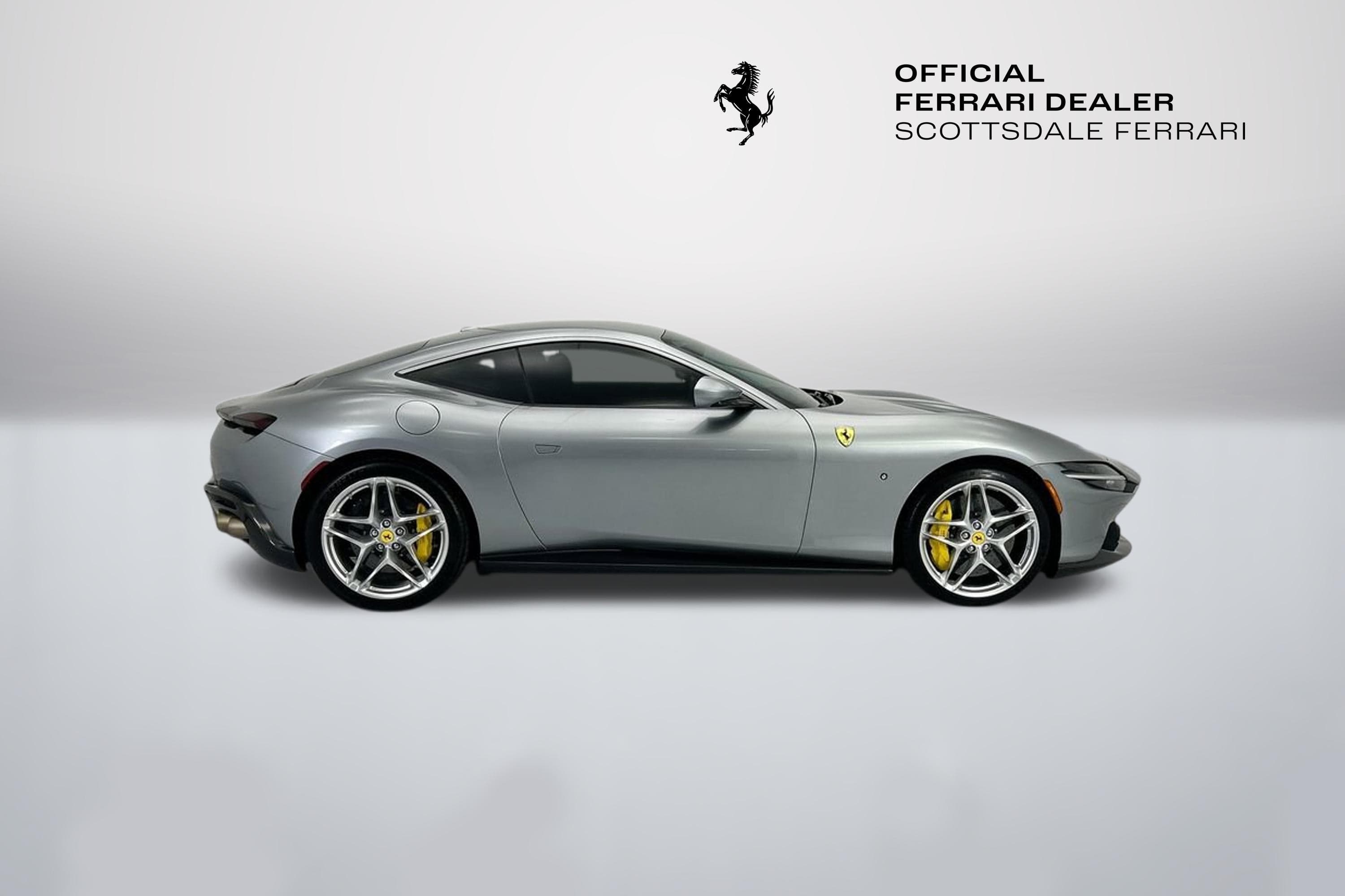 2021 Ferrari Roma photo 3