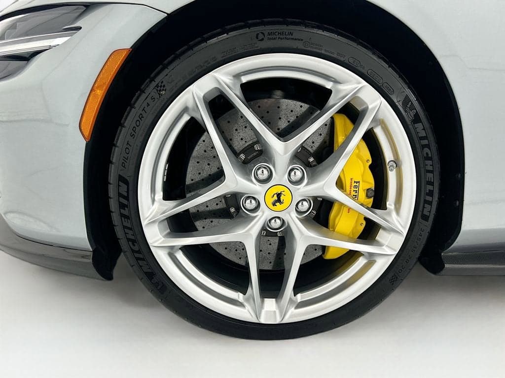2021 Ferrari Roma photo 5