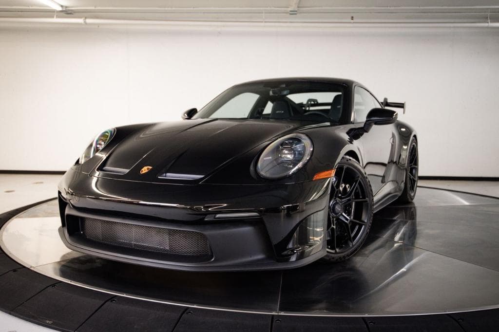 2024 Porsche 911 photo 2