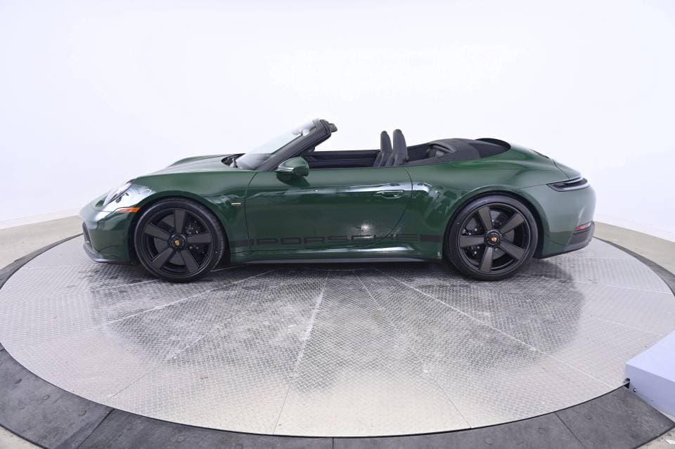 2026 Porsche 911 photo 4