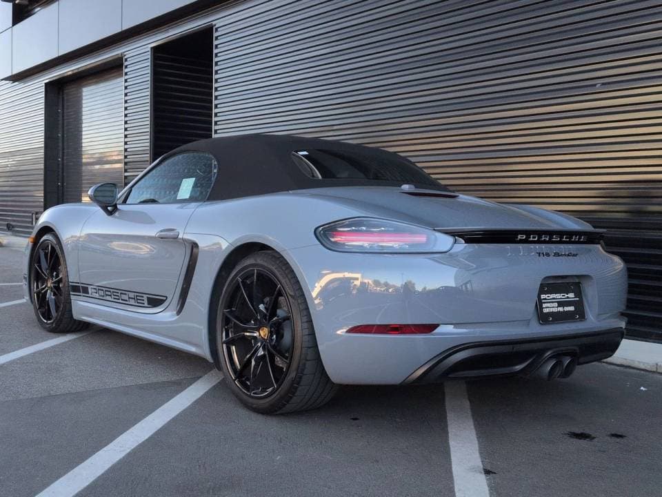 2025 Porsche Boxster photo 2