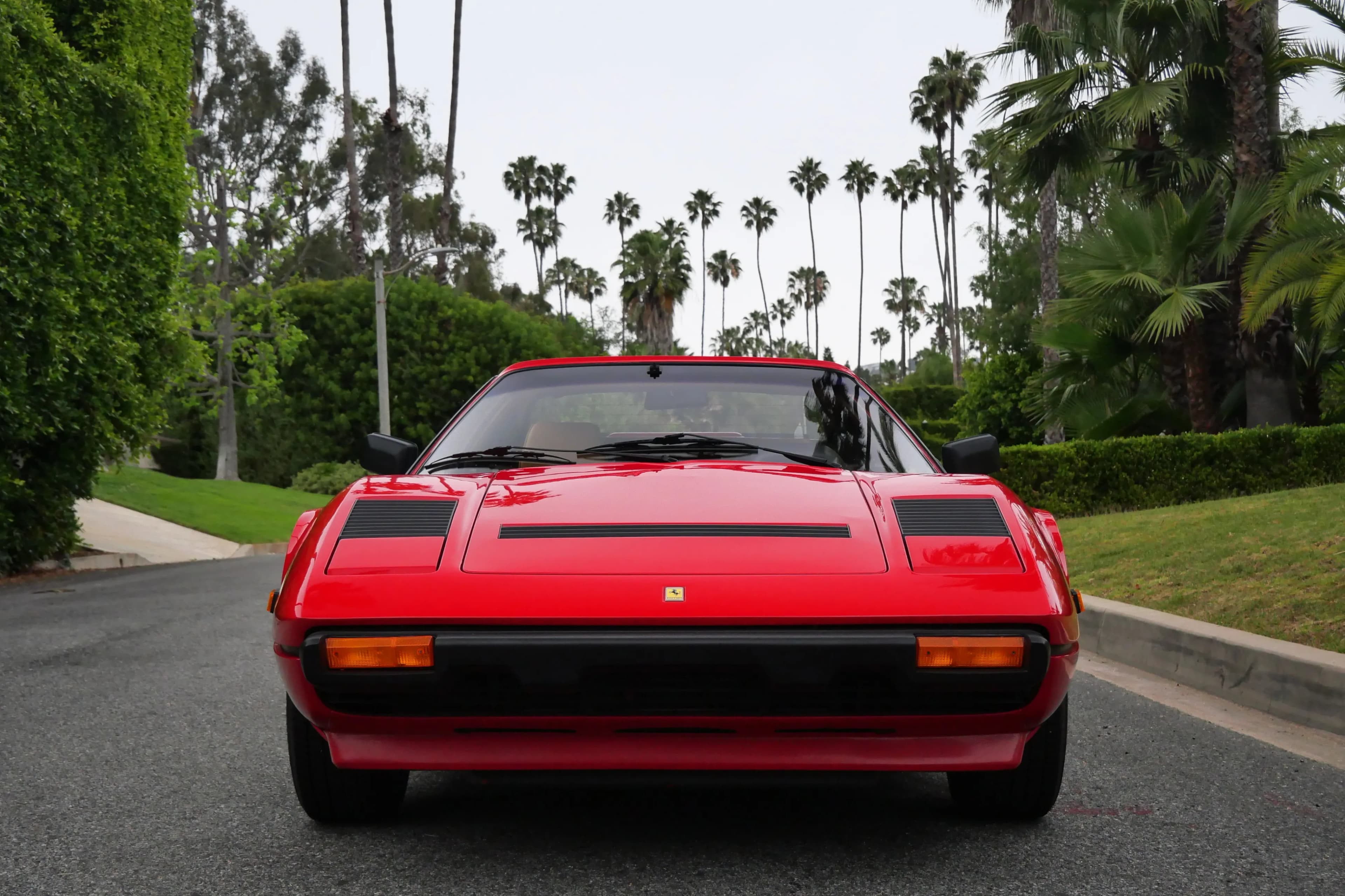 1985 Ferrari 308 photo 2