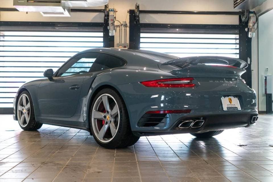 2018 Porsche 911 photo 3