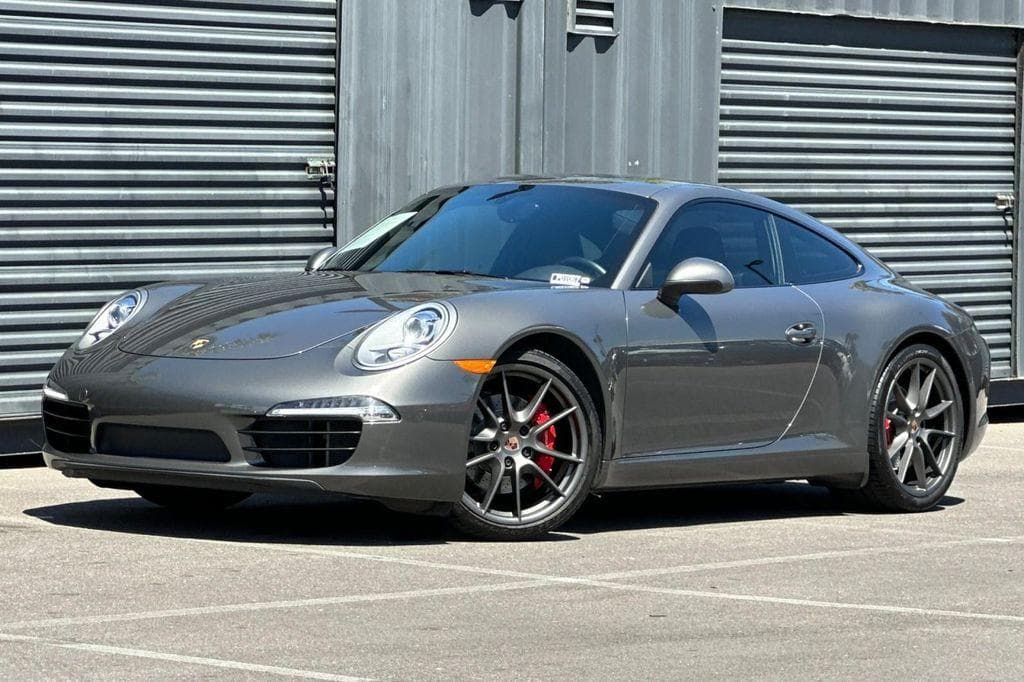 2015 Porsche 911 photo 2