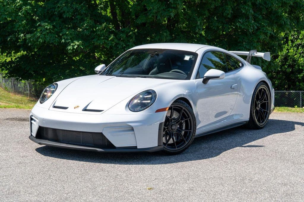 2026 Porsche 911 photo 2