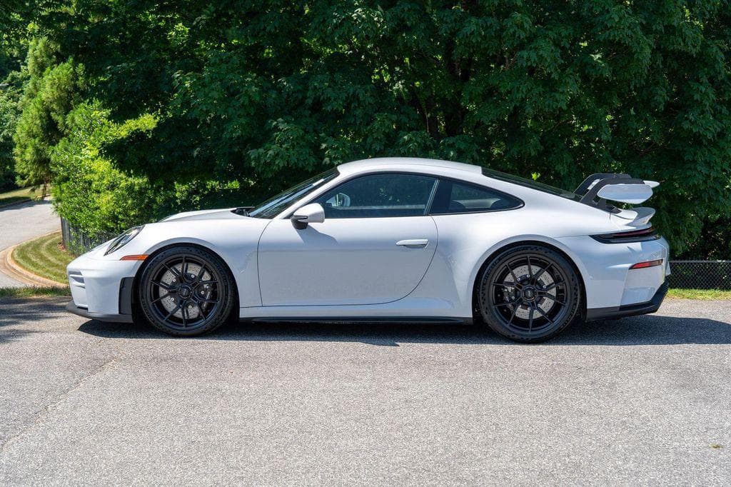 2026 Porsche 911 photo 3