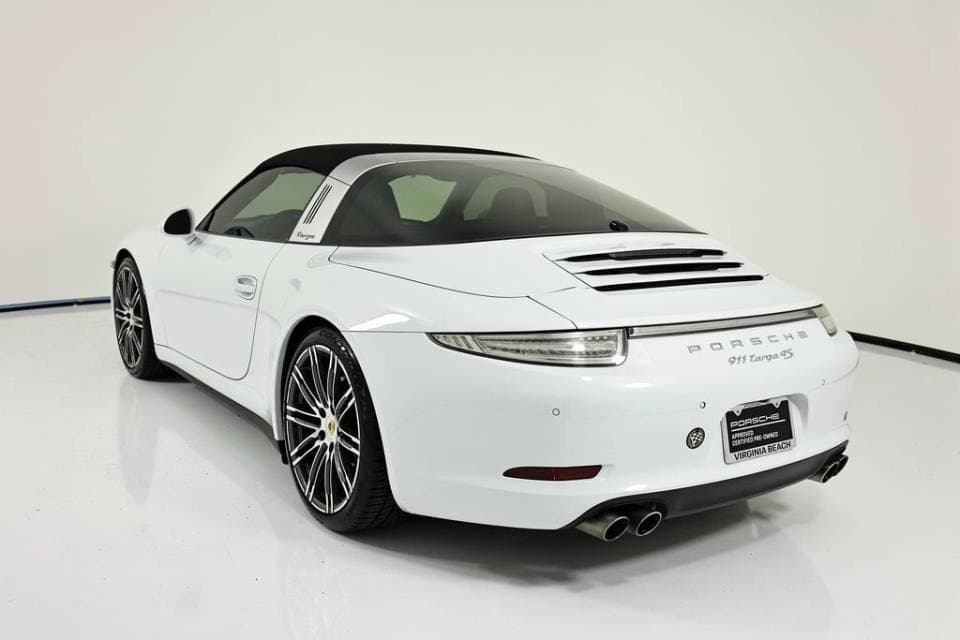 2015 Porsche 911