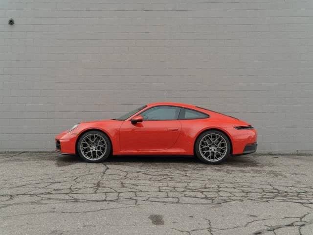 2025 Porsche 911 photo 4