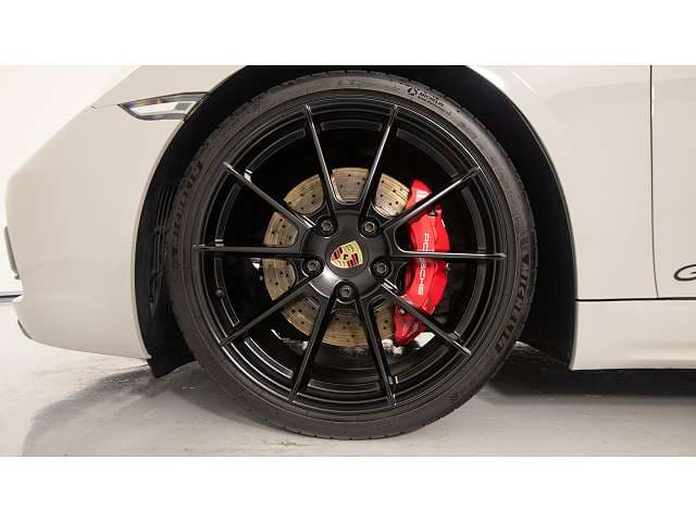 2024 Porsche Cayman photo 4