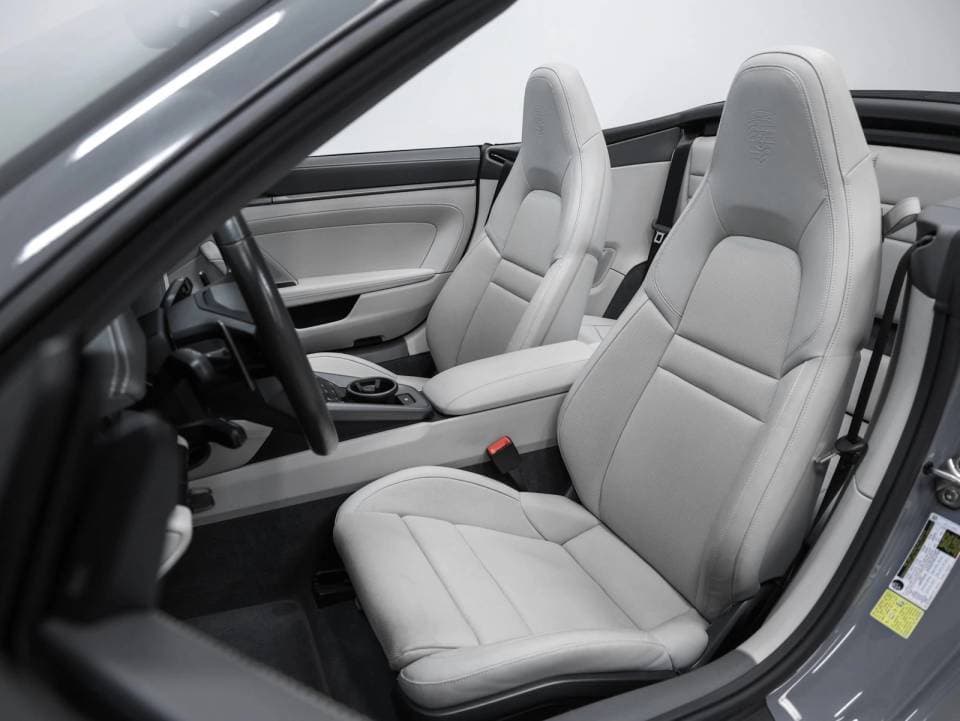 2024 Porsche 911 photo 4