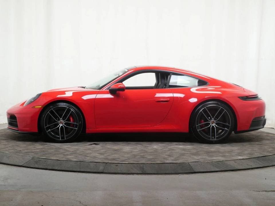 2026 Porsche 911 photo 3
