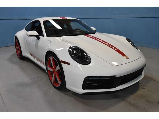 2024 Porsche 911 photo 2
