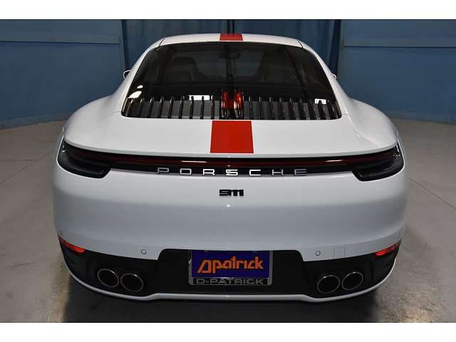 2024 Porsche 911 photo 3
