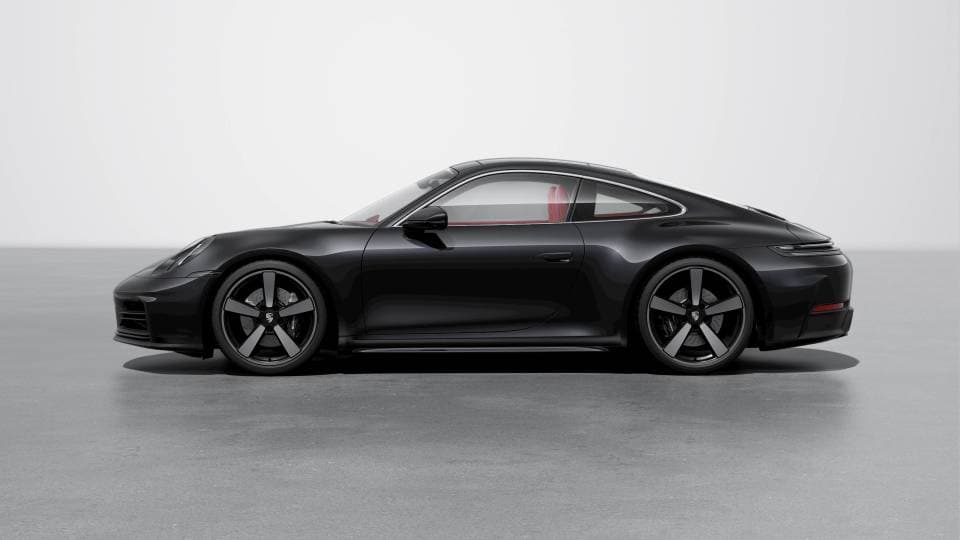 2025 Porsche 911 photo 2