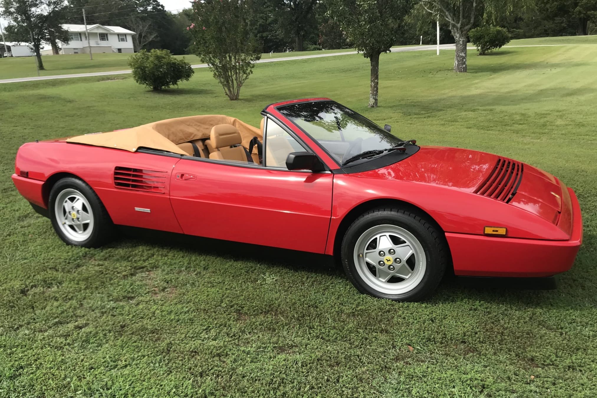 1992 Ferrari Mondial photo 1