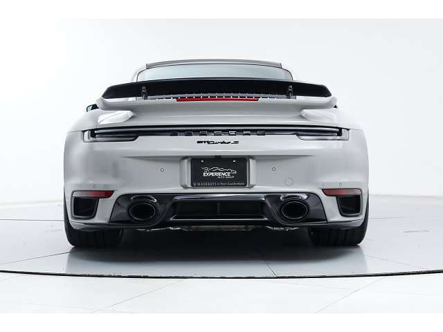 2023 Porsche 911 photo 3