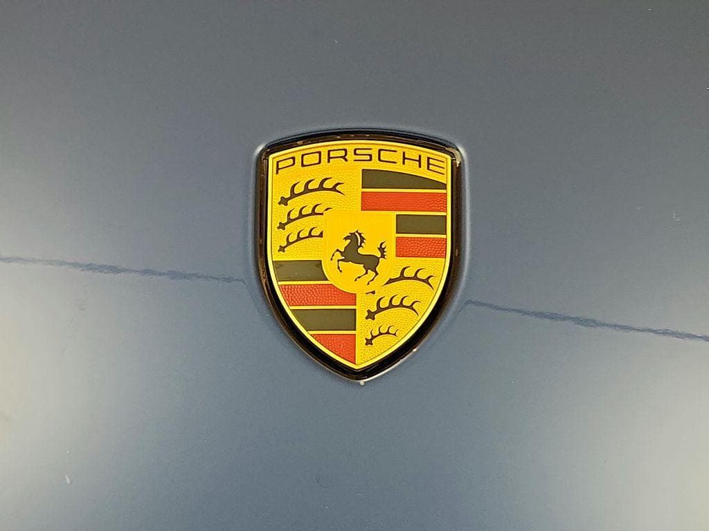2023 Porsche 911 photo 4