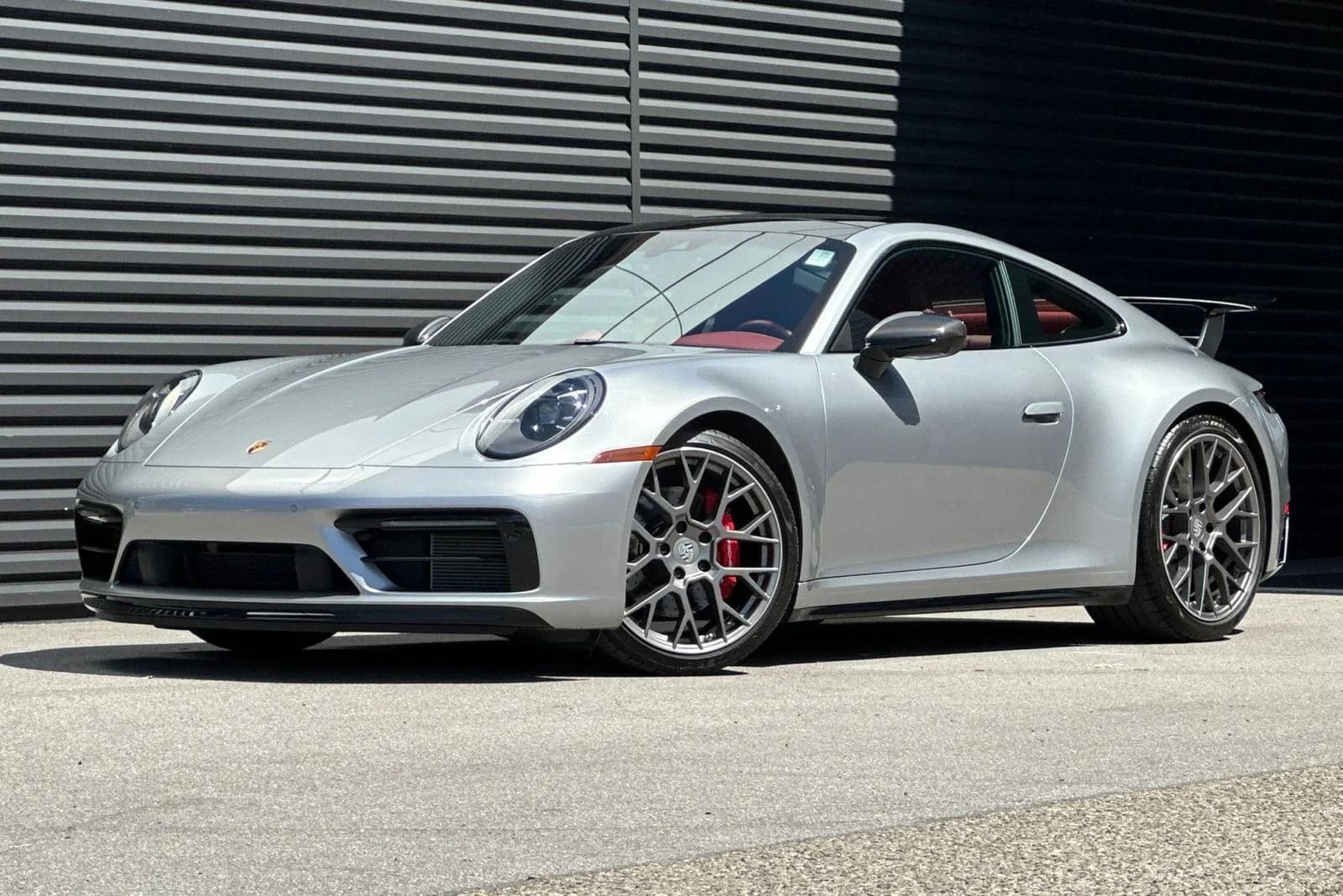 2024 Porsche 911 photo 1