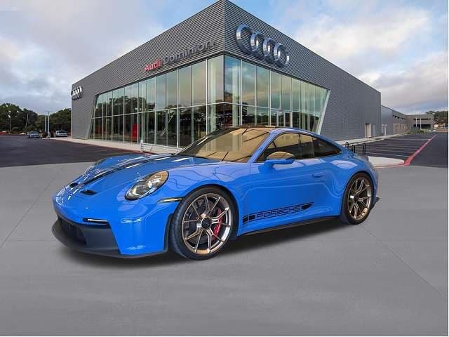 2023 Porsche 911 photo 3