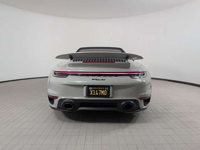 2021 Porsche 911 photo 2