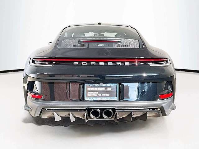 2022 Porsche 911 photo 2