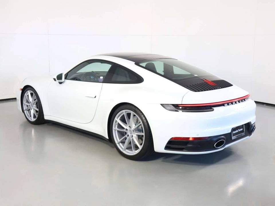 2021 Porsche 911 photo 3
