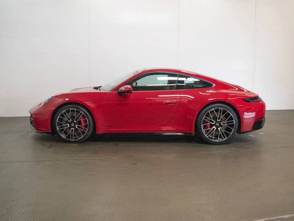 2026 Porsche 911 photo 4