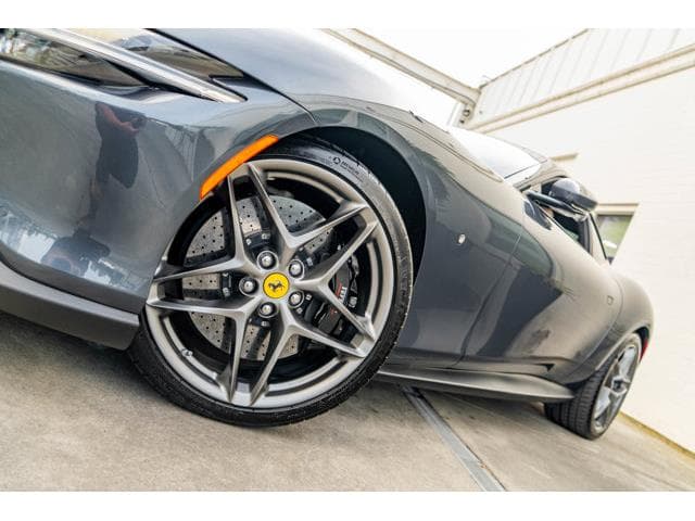 2021 Ferrari Roma photo 4