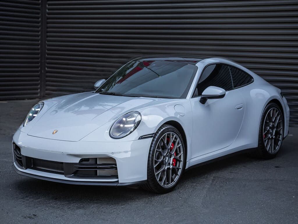 2025 Porsche 911 photo 1