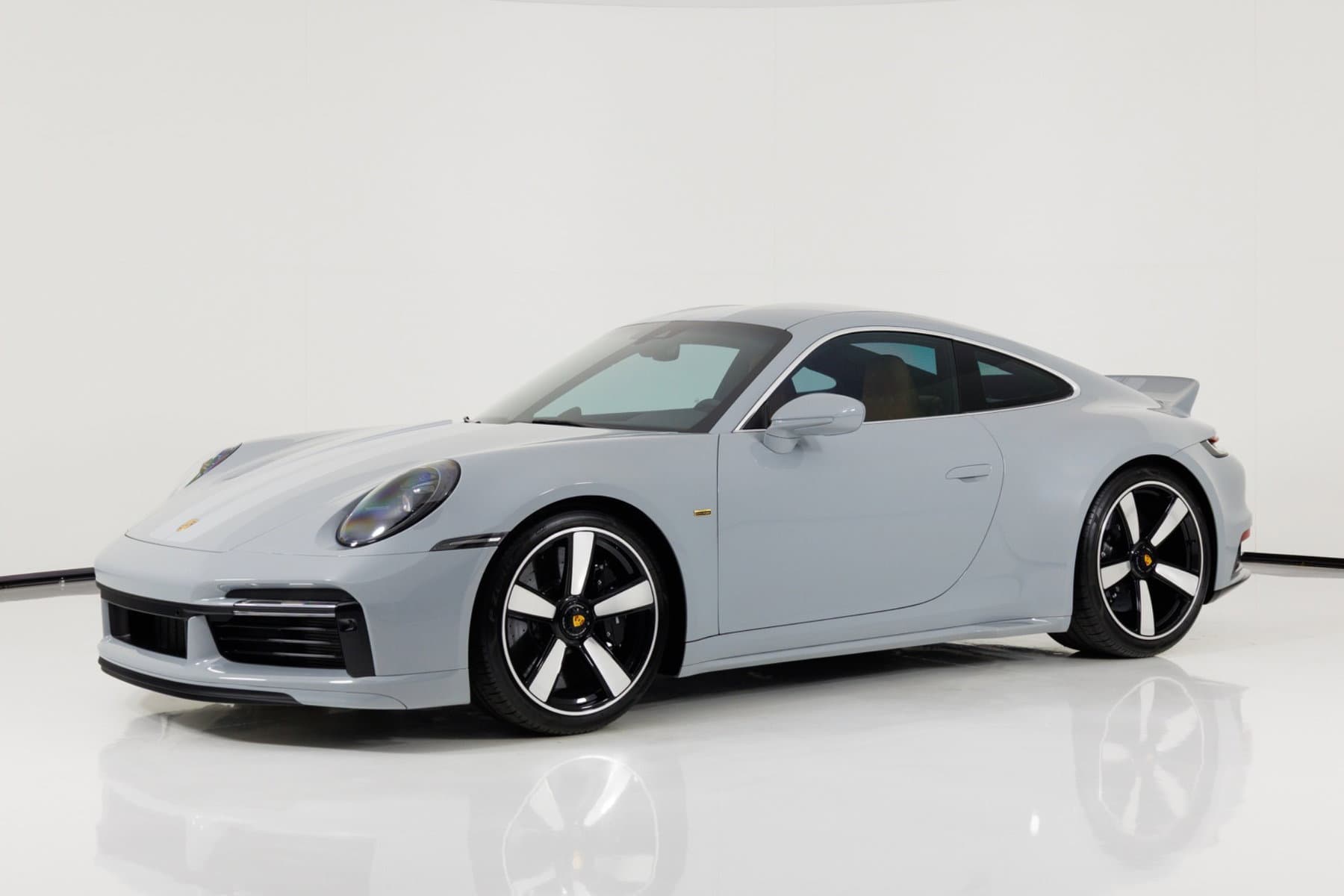 2023 Porsche 911 photo 1